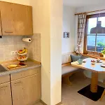 Appartement Gaestehaus Alpenruh *